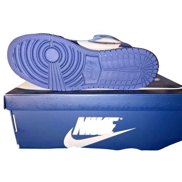 New Air Jordan 1 Retro Hi OG Midnight Navy Size 6.5 Youth / 8 Womens - Picture 8 of 13